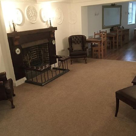 Three Crowns Guest House Salisbury Buitenkant foto