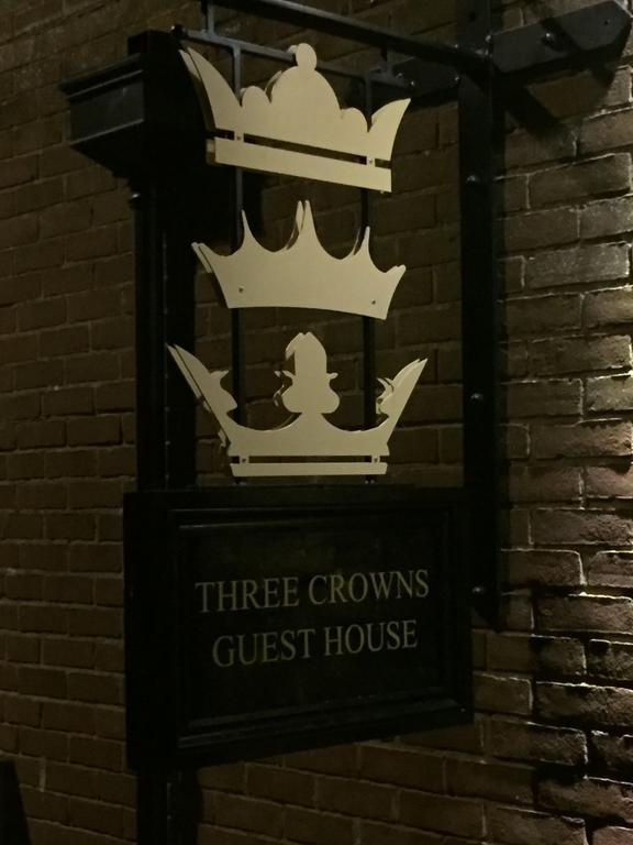 Three Crowns Guest House Salisbury Buitenkant foto